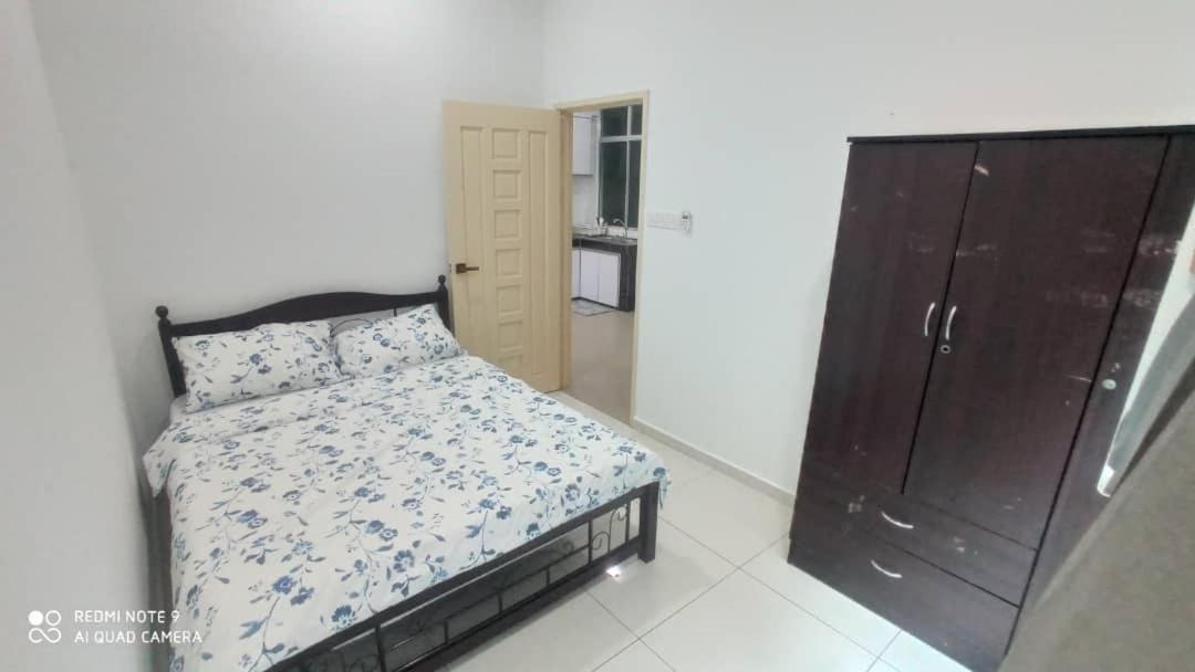 Maryam Homestay Jertih Ngoại thất bức ảnh