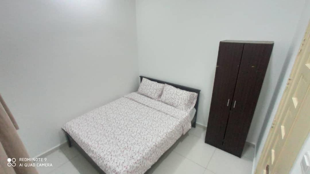 Maryam Homestay Jertih Ngoại thất bức ảnh